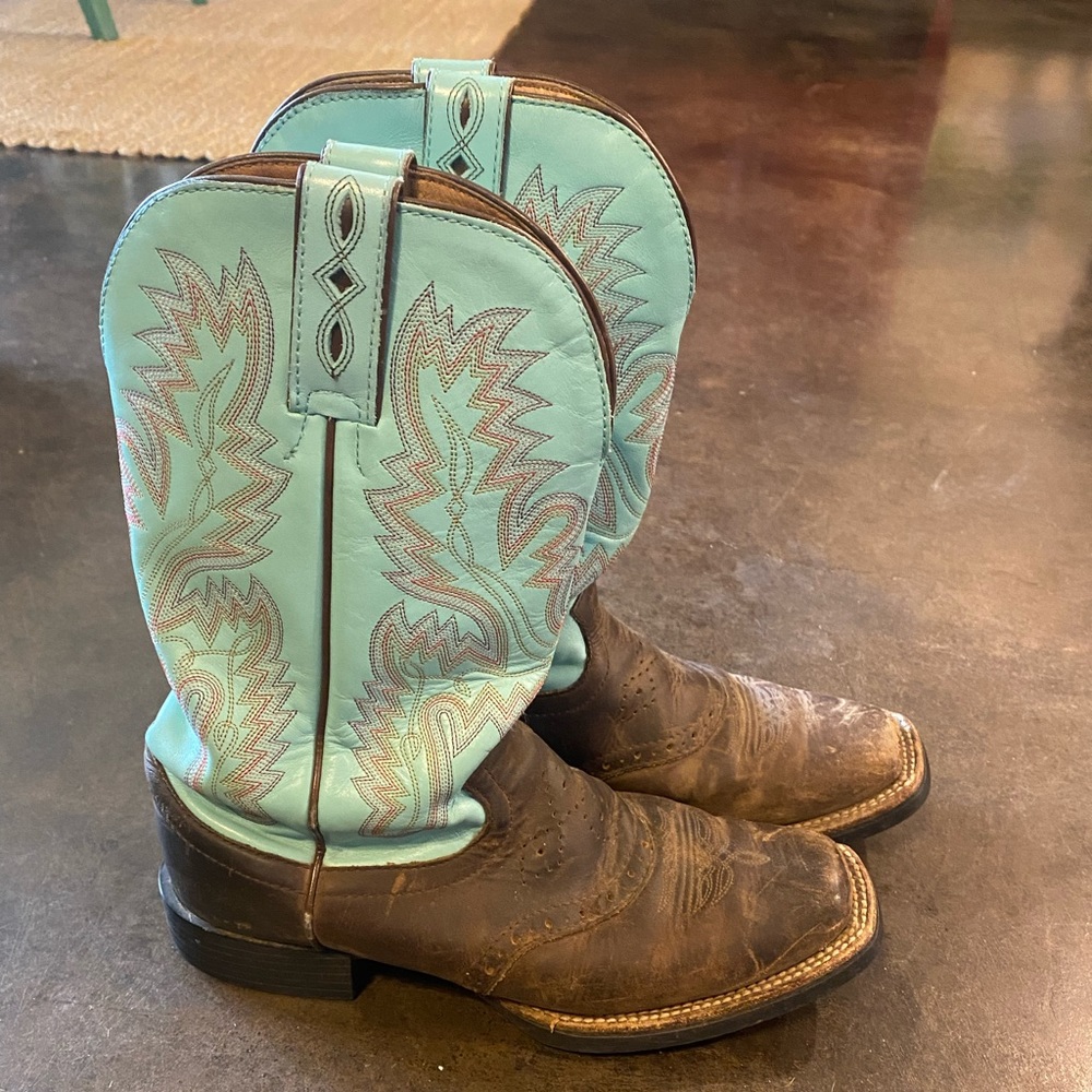 Justin Boots with turquoise tops. Style 4853